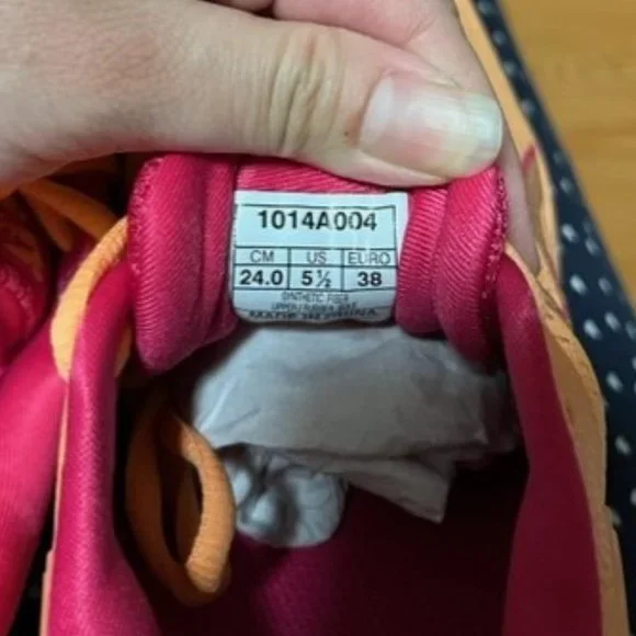 Asics Running Shoes For Sale!! - Picture 6 of 8